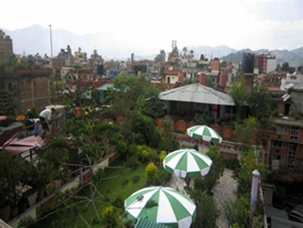 Hotel Pleasure Home Kathmandu Exteriör bild