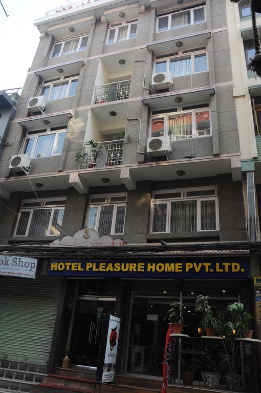 Hotel Pleasure Home Kathmandu Exteriör bild