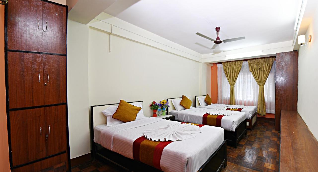 Hotel Pleasure Home Kathmandu Exteriör bild