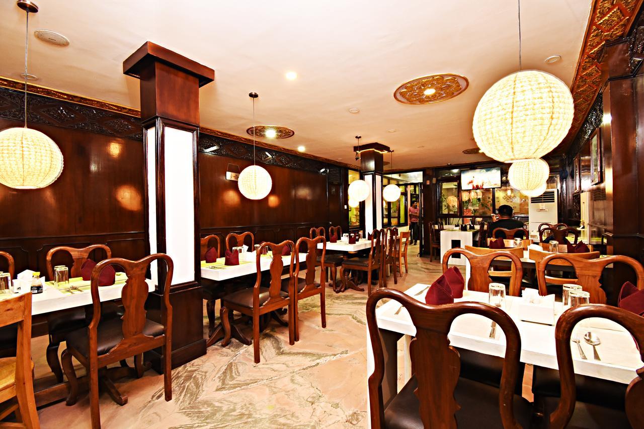 Hotel Pleasure Home Kathmandu Exteriör bild