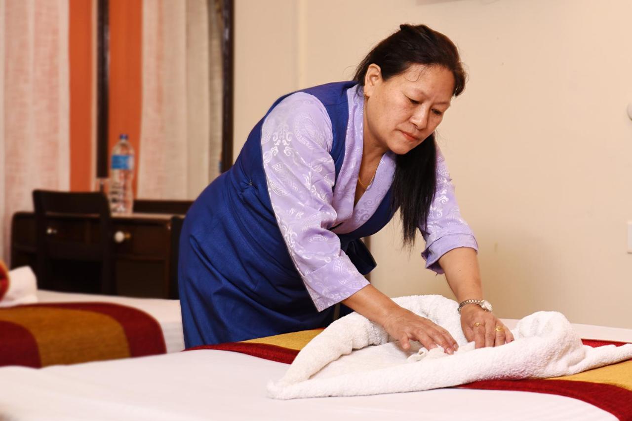 Hotel Pleasure Home Kathmandu Exteriör bild